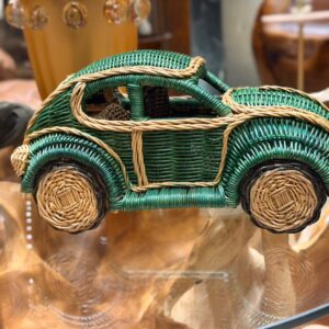 Fusca em Rattan Feito à Mão – 35 cm