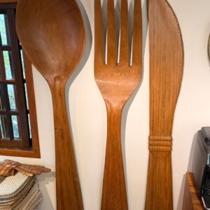 Trio de Talheres Decorativos em Madeira Nobre Angelim Maciça – 2 Metros