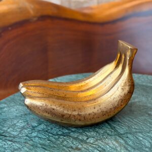 Escultura Penca de Banana em Metal – Ouro Velho